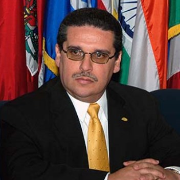 Juan Antonio Flores Galarza - AIC